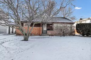 7541 Lyons St, Morton Grove, IL 60053 - Photo 1