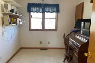 14068 N 400th Ave, McNabb, IL 61335 - Photo 11