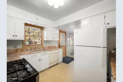 5932 N Keating Avenue, Chicago, IL 60646 - Photo 7