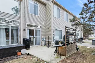 1835 Wisteria Dr, Aurora, IL 60503 - Photo 19