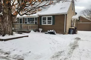 719 Grand Ave, Loves Park, IL 61111 - Photo 3