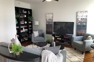 233 E 13th St, Chicago, IL 60605 - Photo 7