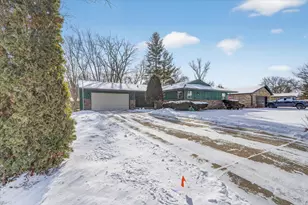 5103 Brookview Rd, Rockford, IL 61107 - Photo 5