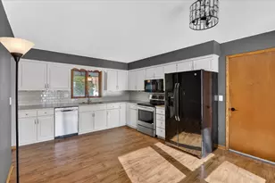 5103 Brookview Rd, Rockford, IL 61107 - Photo 13