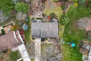 1404 Amy Ln, Libertyville, IL 60048 - Photo 47