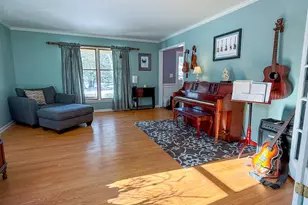 1404 Amy Ln, Libertyville, IL 60048 - Photo 13