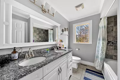 1404 Amy Lane, Libertyville, IL 60048 - Photo 31