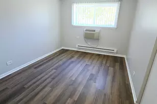 10 Oak Ave, Westmont, IL 60559 - Photo 9