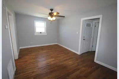 2963 W Nelson Street #3, Chicago, IL 60618 - Photo 13