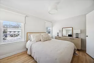 310 Leitch Ave, La Grange, IL 60525 - Photo 17