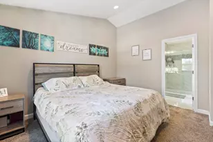 1031 Timberwood Ln, Algonquin, IL 60102 - Photo 11