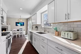 1031 Timberwood Ln, Algonquin, IL 60102 - Photo 7