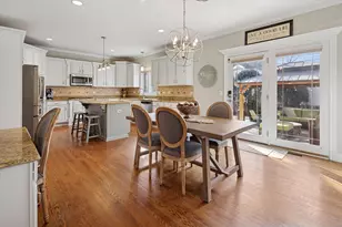 594 S Fairfield Ave, Elmhurst, IL 60126 - Photo 11