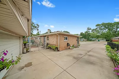 3048 Sherwood Avenue, Markham, IL 60428 - Photo 23