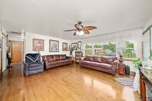 3048 Sherwood Ave, Markham, IL 60428 - Photo 7