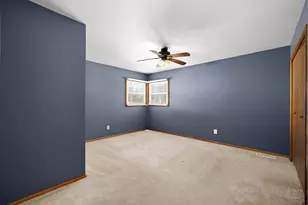 2510 S Birchwood Ave, McHenry, IL 60051 - Photo 13