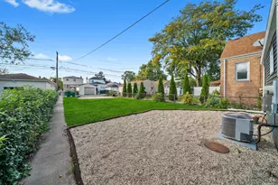 4122 Wenonah Ave, Stickney, IL 60402 - Photo 5