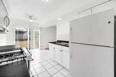 1242 Nova Court, Wheeling, IL 60090 - Photo 9