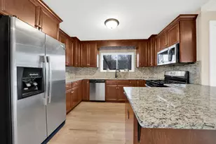 6120 W 98th St, Oak Lawn, IL 60453 - Photo 9