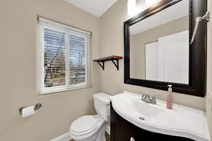 6120 W 98th St, Oak Lawn, IL 60453 - Photo 5