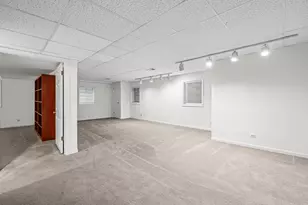 1427 Shire Cir, Inverness, IL 60067 - Photo 21