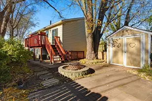 121 E Clarendon Dr, Round Lake Beach, IL 60073 - Photo 27