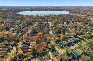 121 E Clarendon Dr, Round Lake Beach, IL 60073 - Photo 41