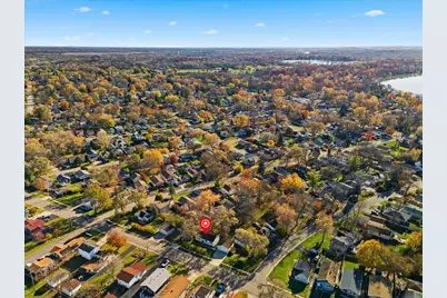 121 E Clarendon Drive, Round Lake Beach, IL 60073 - Photo 39