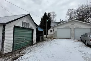 208 Johnson St, Morrison, IL 61270 - Photo 15