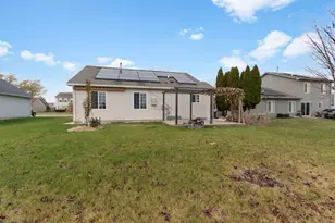 1308 Dahlgren Ln, Minooka, IL 60447 - Photo 17