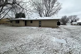 2408 16th Ave, Sterling, IL 61081 - Photo 5