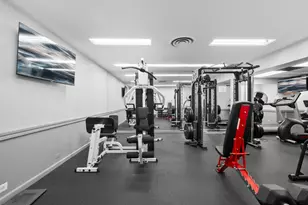 3950 N Lake Shore Dr, Chicago, IL 60613 - Photo 35