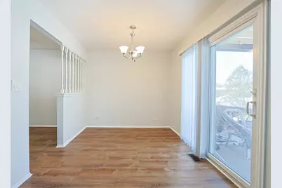 600 Stone Circle Court #W1, Schaumburg, IL 60194 - Photo 5