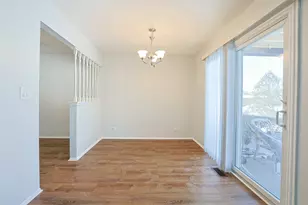 600 Stone Cir Ct, Schaumburg, IL 60194 - Photo 5