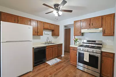 600 Stone Circle Court #W1, Schaumburg, IL 60194 - Photo 7