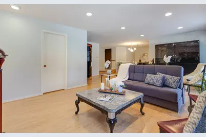 1025 Cottonwood Court #1B, Wheeling, IL 60090 - Photo 7