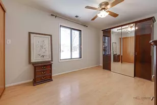 1025 Cottonwood Ct, Wheeling, IL 60090 - Photo 19