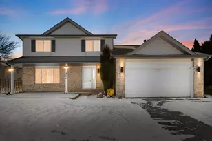 923 Ontario Dr, Romeoville, IL 60446 - Photo 1