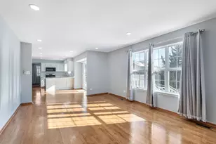 923 Ontario Dr, Romeoville, IL 60446 - Photo 5