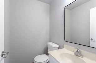 923 Ontario Dr, Romeoville, IL 60446 - Photo 9