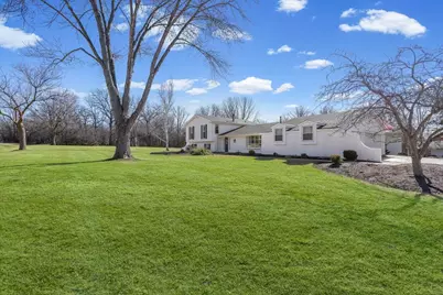 19 Golfview Lane, Lake Barrington, IL 60010 - Photo 31