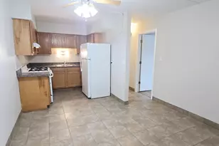 318 W Naperville Rd, Westmont, IL 60559 - Photo 5