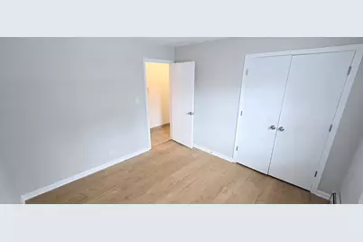 318 W Naperville Road #8, Westmont, IL 60559 - Photo 11