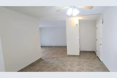 318 W Naperville Road #8, Westmont, IL 60559 - Photo 7