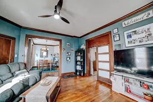 128 W Mulberry St, Watseka, IL 60970 - Photo 11