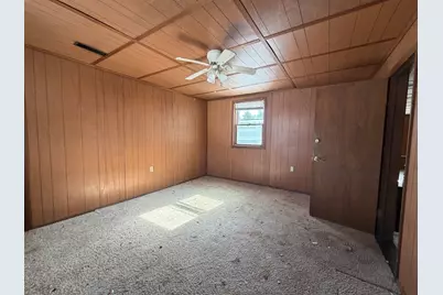 1021 Jefferson Avenue, Charleston, IL 61920 - Photo 21