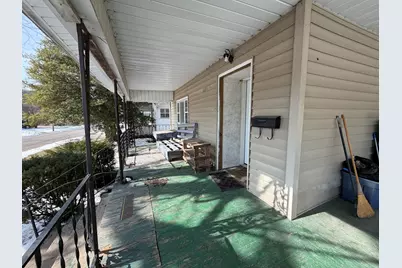 1021 Jefferson Avenue, Charleston, IL 61920 - Photo 3