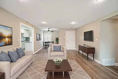 7949 Newland Avenue, Burbank, IL 60459 - Photo 3