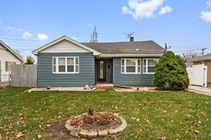 7949 Newland Ave, Burbank, IL 60459 - Photo 1