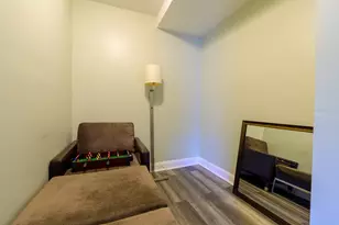 2436 W Fillmore St, Chicago, IL 60612 - Photo 3